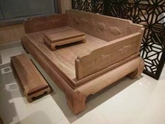 紅木家具保養的工作要從細節開始